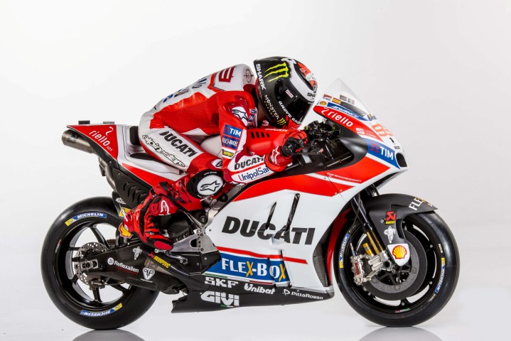 MotoGP 2017 : Resmi bersama tim pabrikan Ducati, ini kata Lorenzo tentang Desmosedici GP 17