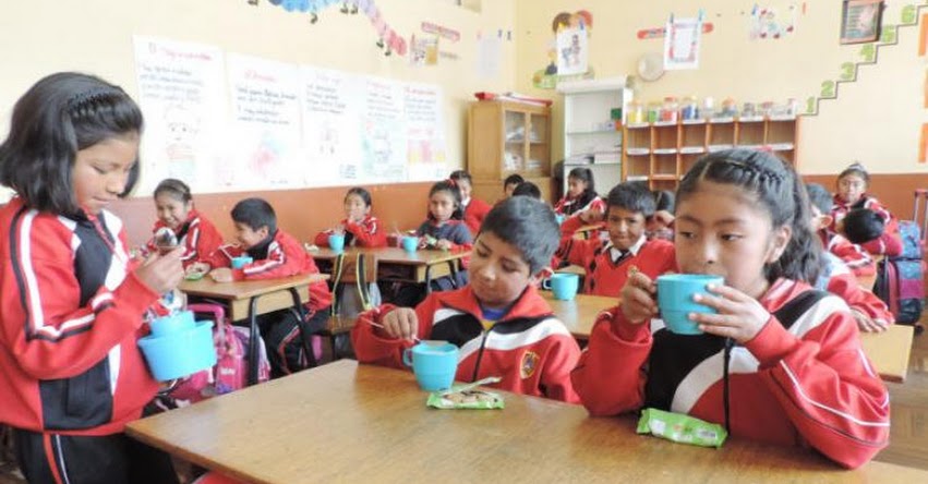 Qali Warma brinda servicio alimentario a más de 167 mil niñas y niños de Puno - www.qaliwarma.gob.pe Qali Warma brinda servicio alimentario a más de 167 mil niñas y niños de Puno - www.qaliwarma.gob.pe