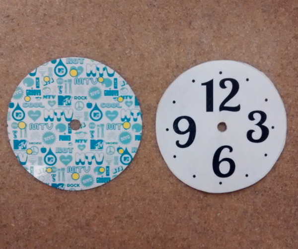 diy painted clock / exodus treasures