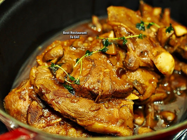 Feast Buffet Western Menu  - Lamb Cutlet With Mushroom Sauce