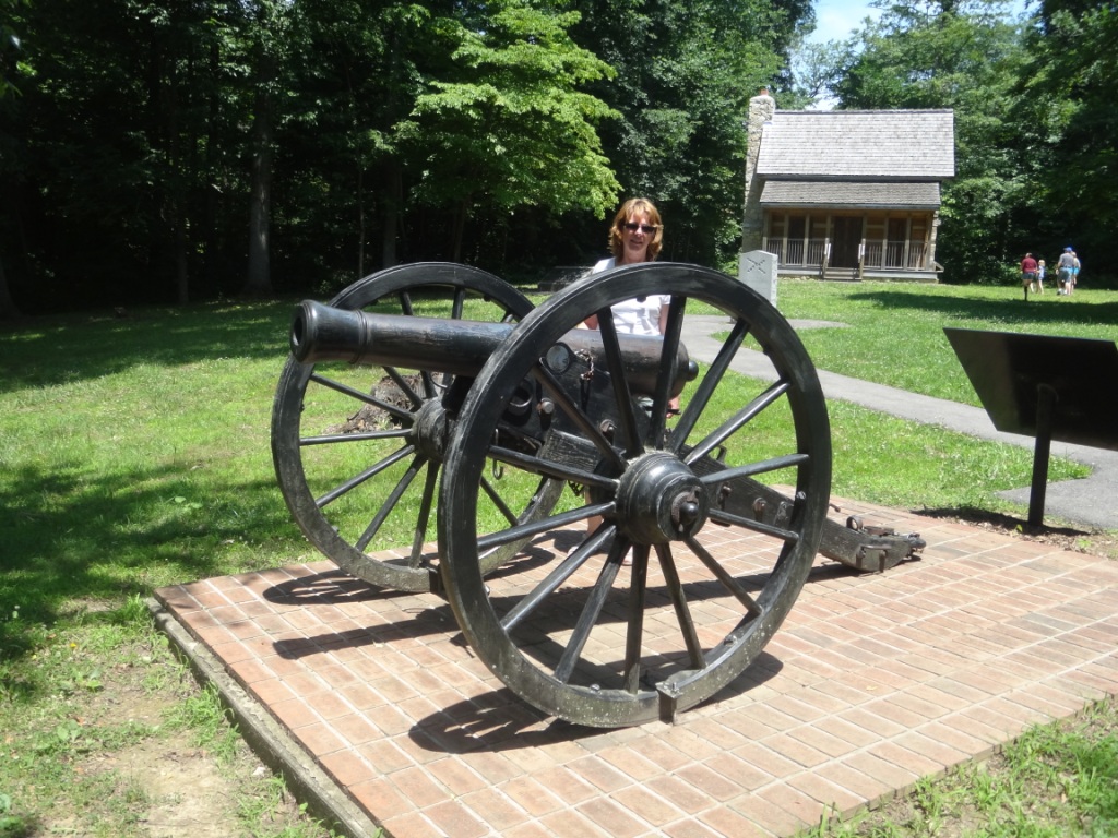 Anne + Neil USA 2013 Day 32 St Louis & Louisville