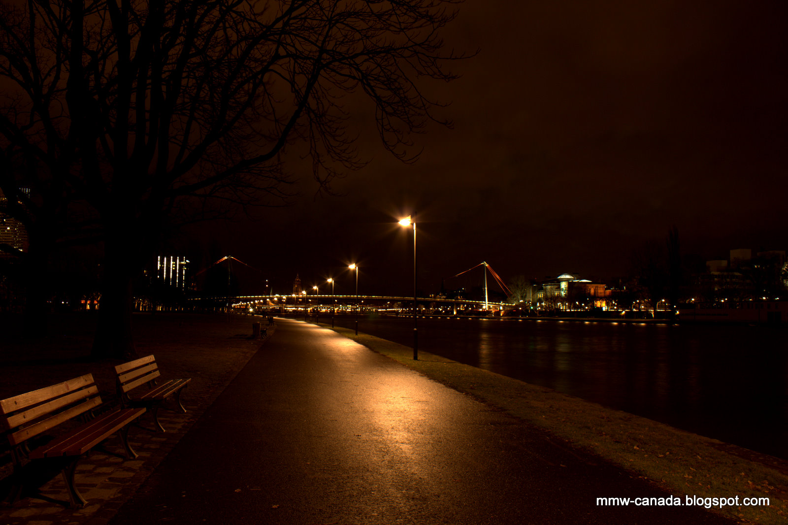 публичная 67 ночная прогулка. ночная прогулка фото. ночная прогулка в тихом районе сша. вечерняя прогулка. видео ночная прогулка.