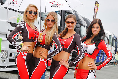 Oto-Girls AndaiKata.com