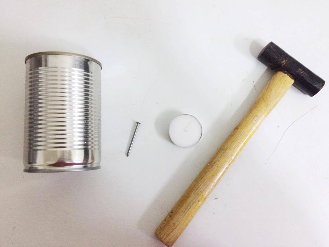 Teen DIY DIY TIN CAN NIGHT LIGHT