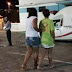 Mulher se joga de veículo em movimento em Jacobina-BA.