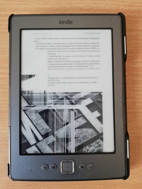 Kindle Classic z uszkodzonym ekranem