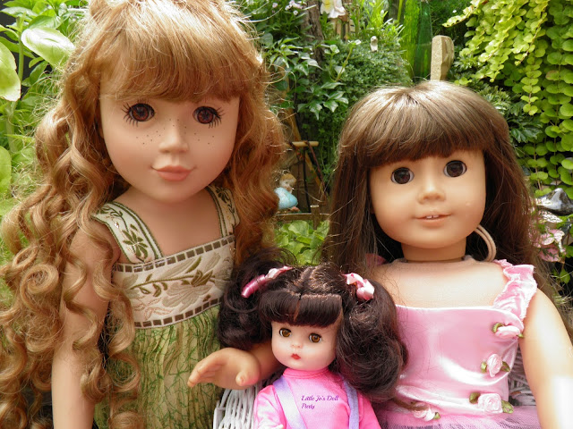 Meeting new Friends at Little Jo's Fairy Garden, Fairy Garden, Dolls, American girl Samantha, Broken Pot Fairy Garden, Container Gardening, Doll Stories, Dolls, fairy garden, JLY #16, Just Pretend doll, Laurel The Wood Fairy, Stardust classics, Raised container Gardening,