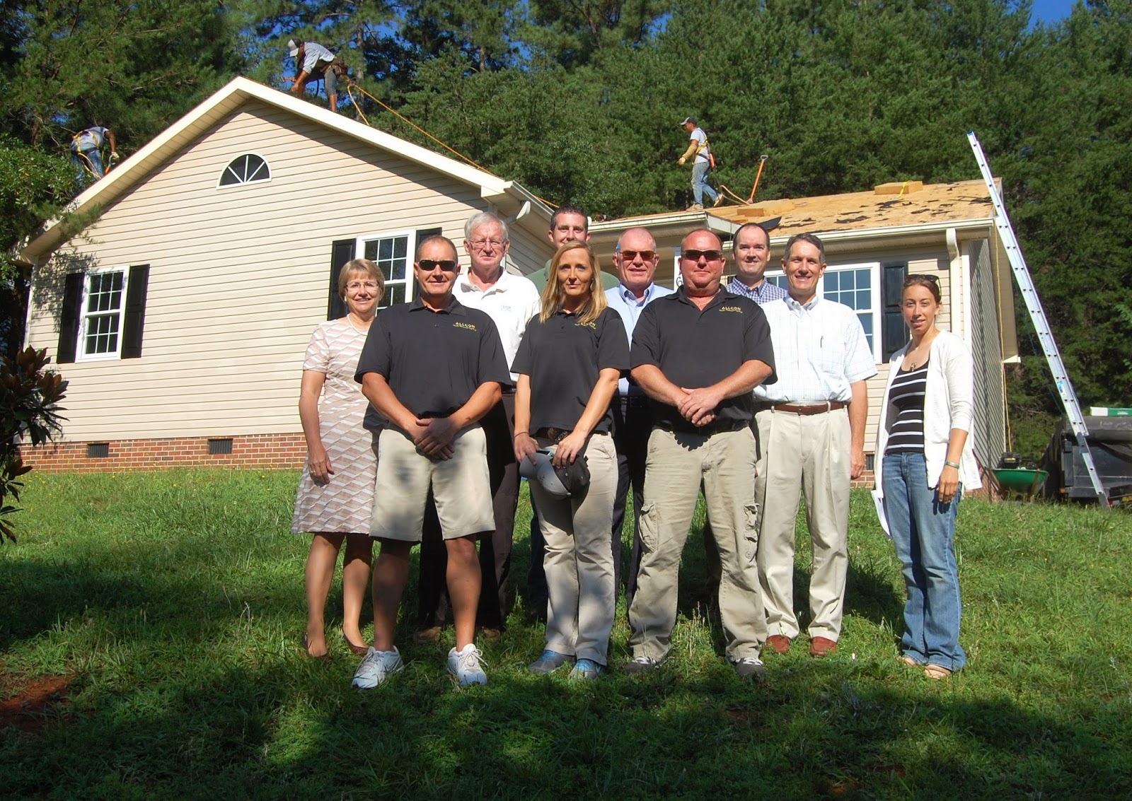 HBA Community Service Committee Helps Habitat Renovate a Home