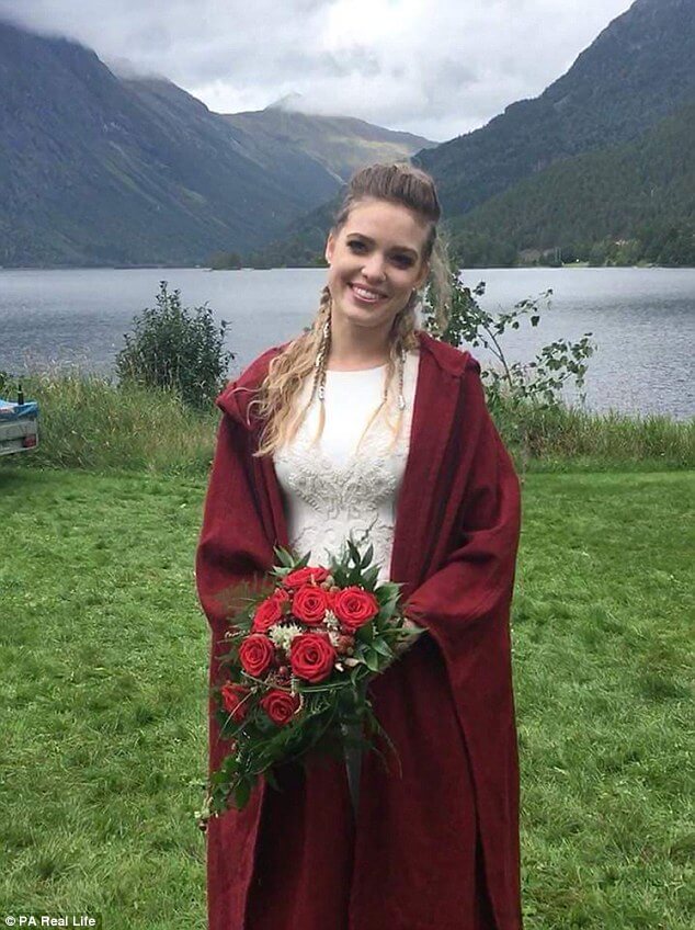 Epic Pictures Of The First Traditional Viking Wedding After About 1000 Years