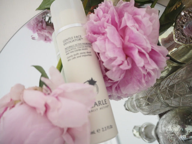 Liz Earle Gentle Face Exfoliator