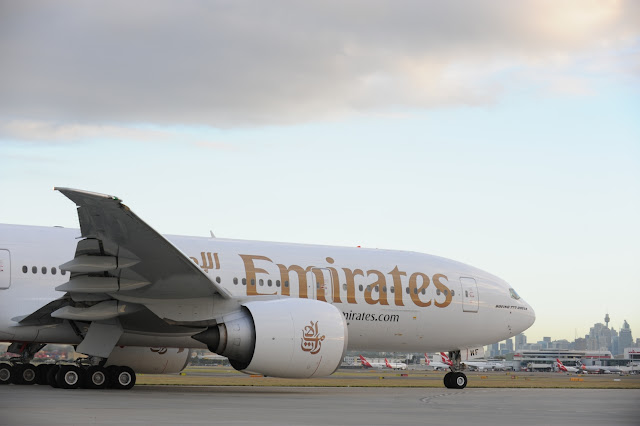 Emirates Boeing 777-200LR Longer Range