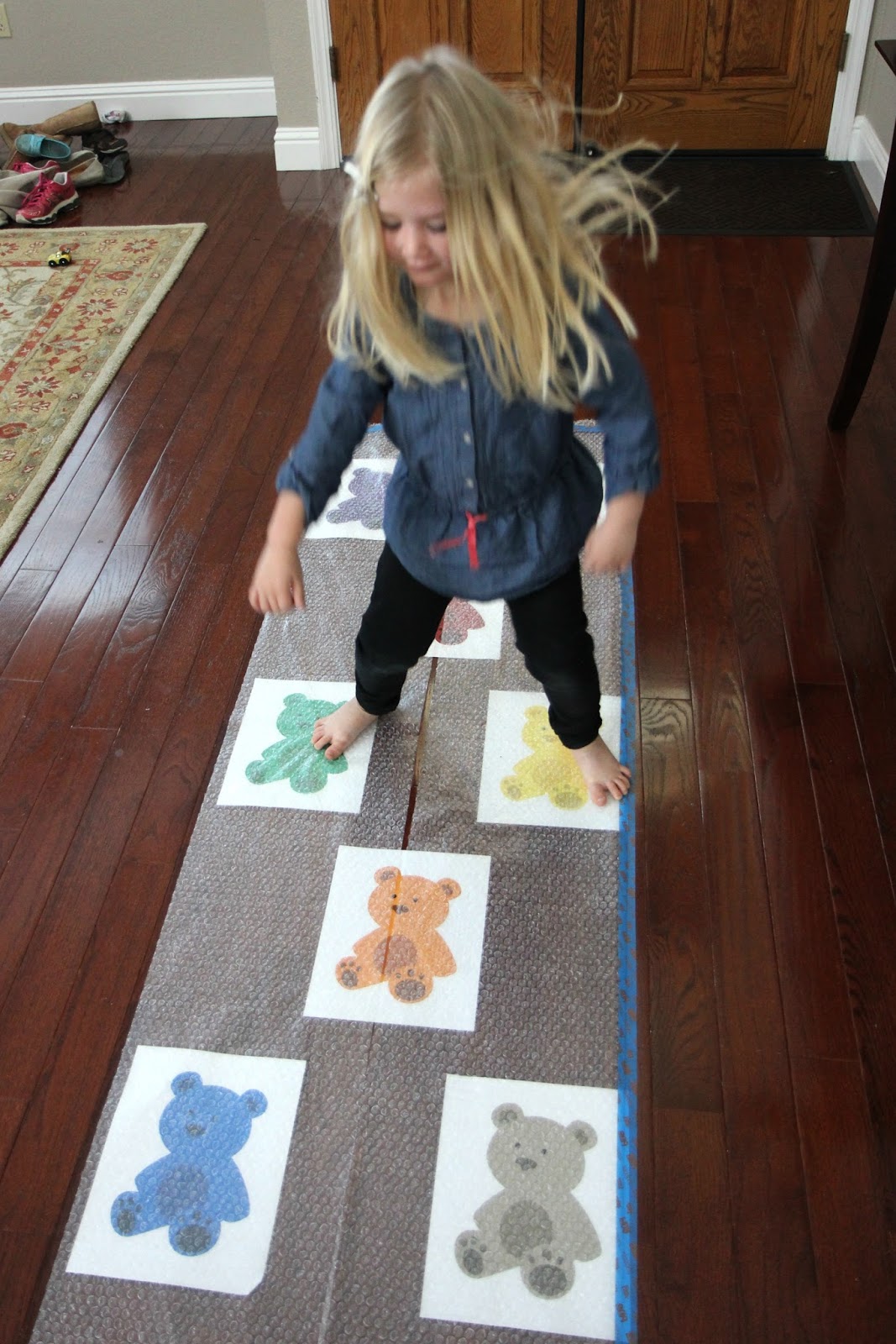 Toddler Approved! Three Easy Bear Themed Activities for Toddlers and