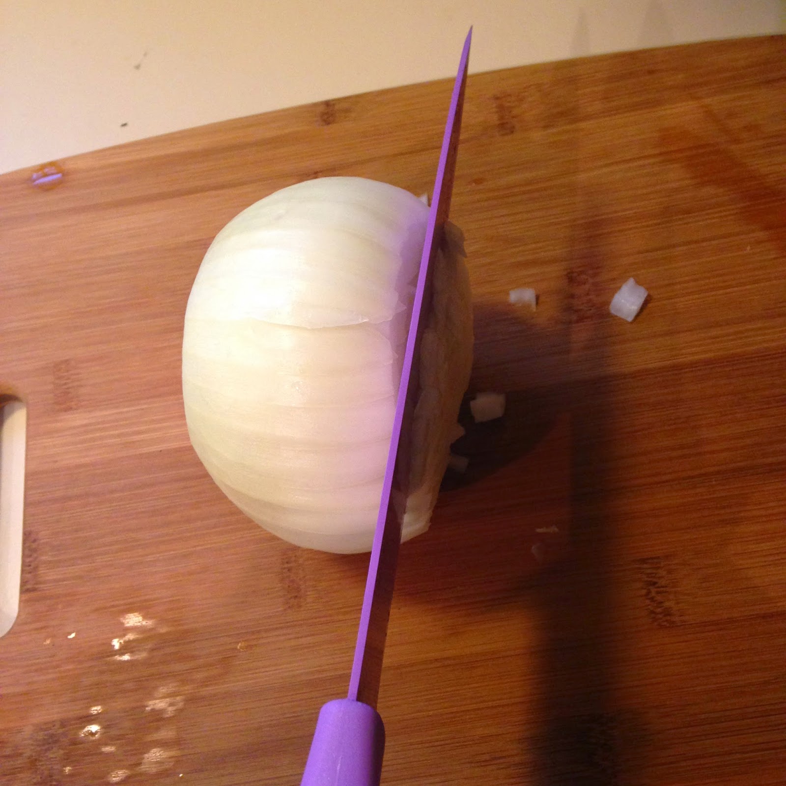 Onion Eyed? This Simple Trick Could Change Everything - izz8lvb