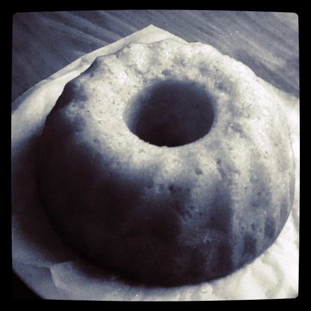 Macarong White Pepper and Ginger Lemon Cake