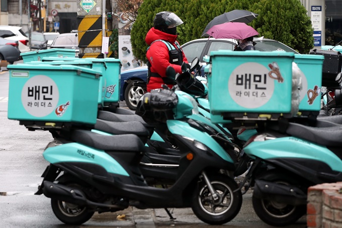 이미지에 대체텍스트 속성이 없습니다; 파일명은 origin_%25EC%25BD%2594%25EB%25A1%259C%25EB%2582%259819%25EC%2582%25AC%25ED%2583%259C%25EC%2597%2590%25EB%25B0%25B0%25EB%258B%25AC%25EC%25A3%25BC%25EB%25AC%25B8%25EB%259F%2589%25EC%25A6%259D%25EA%25B0%2580%25EB%259D%25BC%25EC%259D%25B4%25EB%258D%2594%25EB%25AA%25A8%25EC%258B%259C%25EA%25B8%25B0%25EA%25B2%25BD%25EC%259F%2581.jpg 입니다.