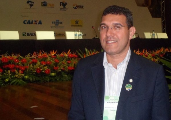TANCREDO NEVES: Ex-prefeito é denunciado ao MP por improbidade TANCREDO NEVES: Ex-prefeito é denunciado ao MP por improbidade