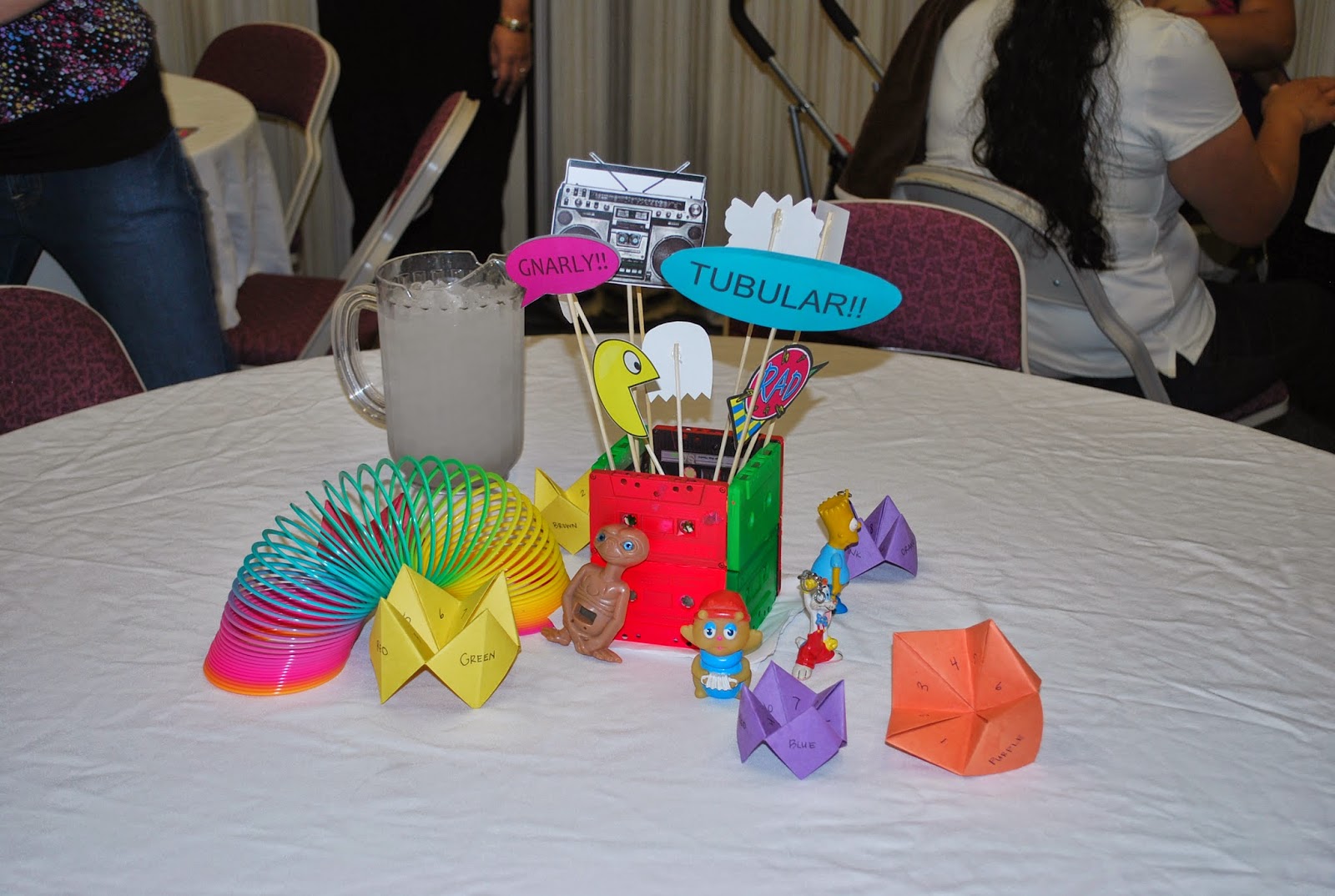 Life.Design. and the Pursuit of Craftiness: 90's Table Decor & Bridging