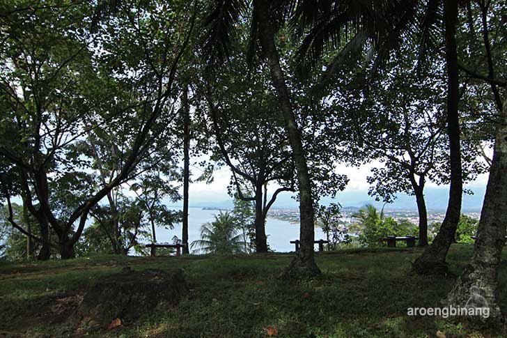 makam siti nurbaya padang