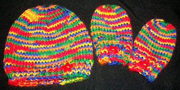 Seamless hat and mittens