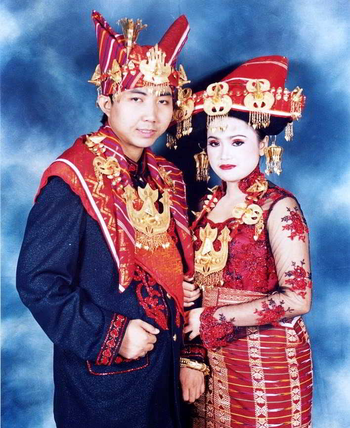 Contoh Kebaya Batak untuk Pengantin Model Terbaru Model Kebaya Pengantin Khas Batak