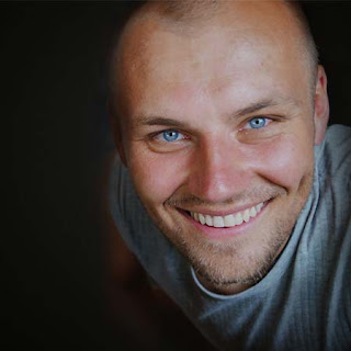 Wojciech Jary gibt Motivations-Workshops für polnische Menschen im Ausland Foto von Motivationstrainer Wojciech Jary