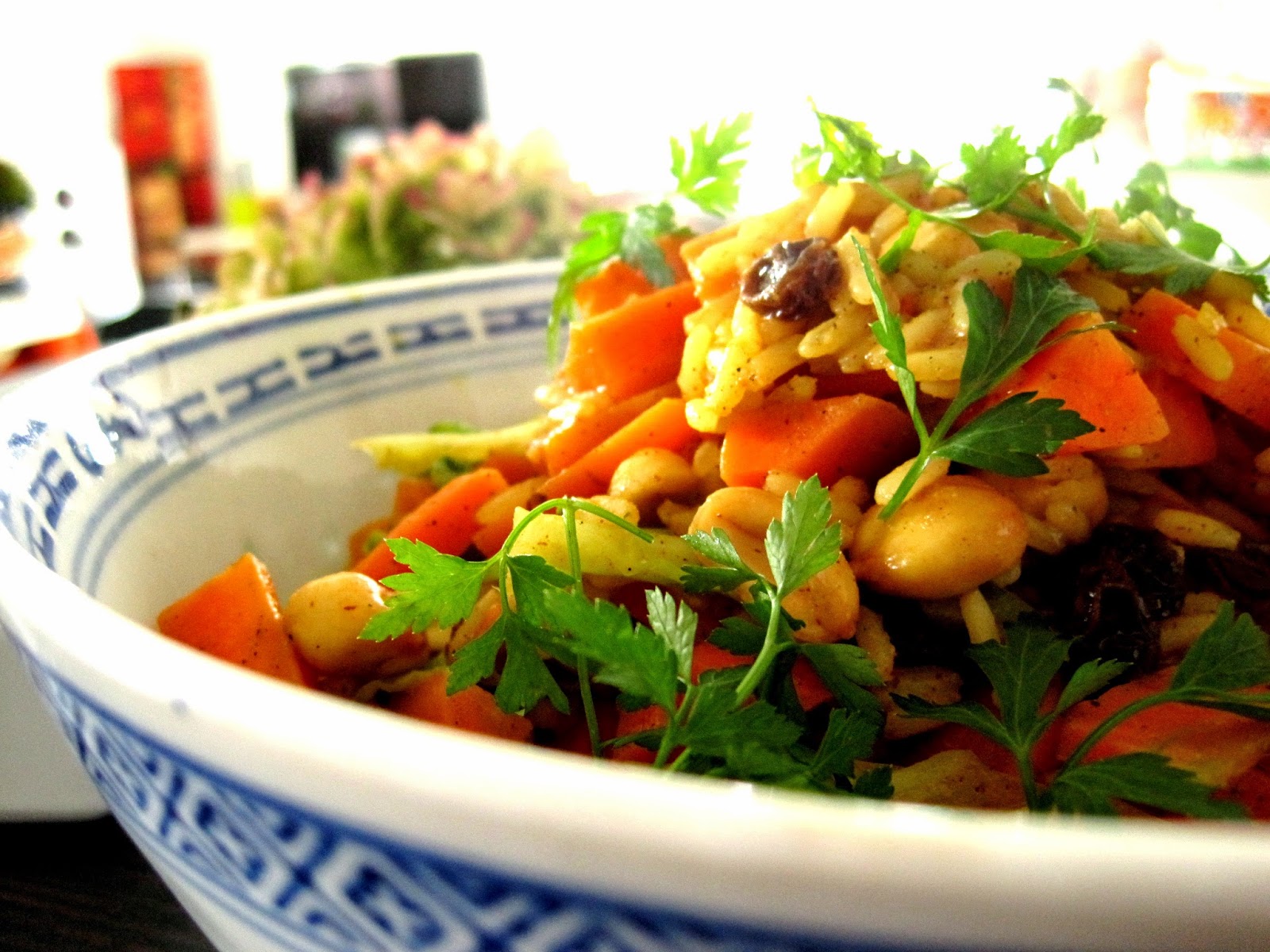 b o u r b o n l i f e: Wirsing-Reis-Curry mit Möhren, Sultaninen und ...