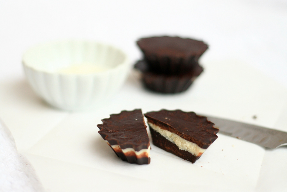 Homemade coconut honey chocolate truffle recipe / Create / Enjoy