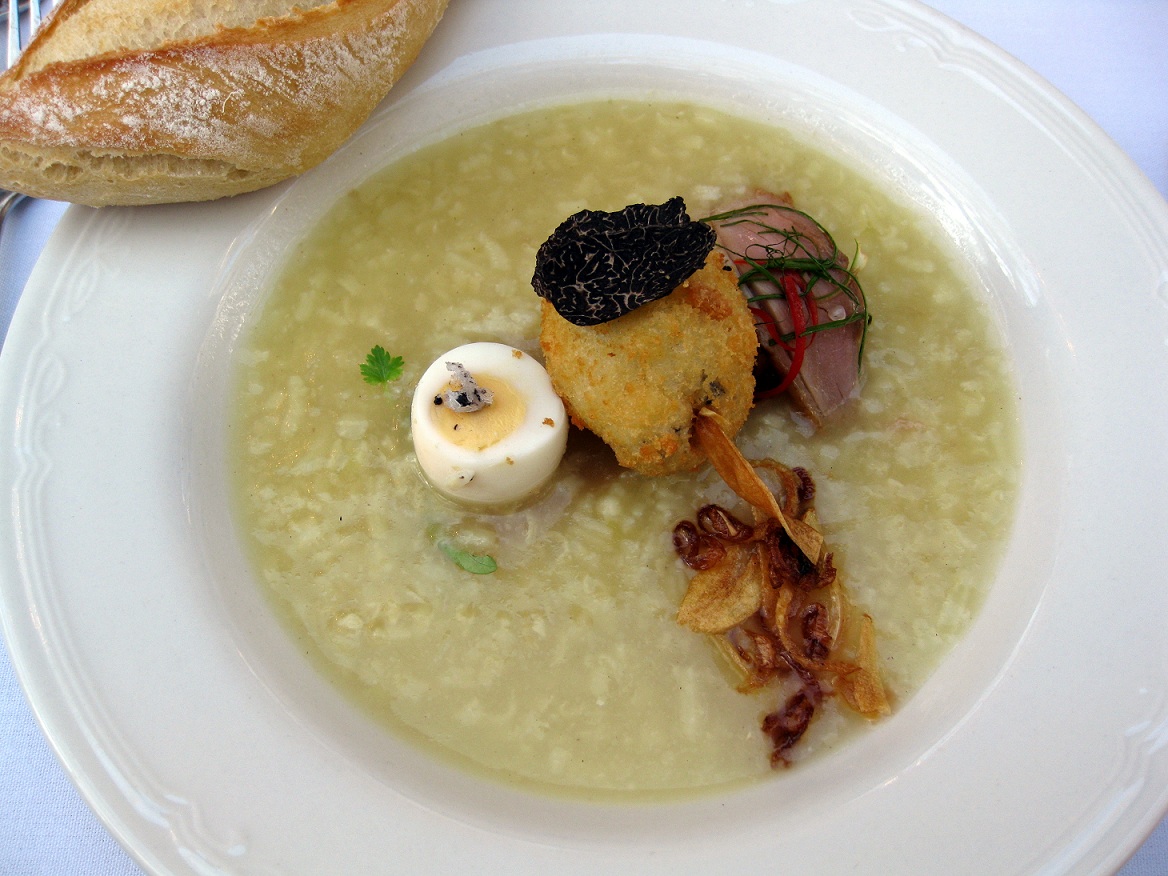 A collection of dining reviews of restaurants in Perth Mundaring