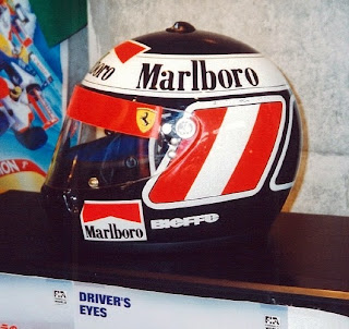 Il casco patriottico di Gerhard Berger
