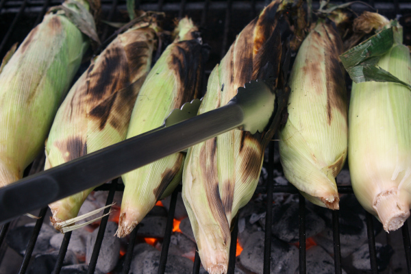 grilling corn on the cob