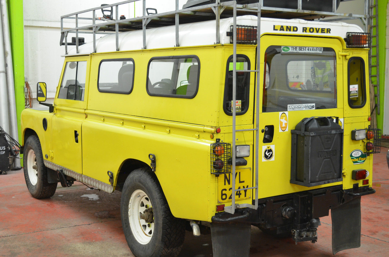 1982 land rover safari