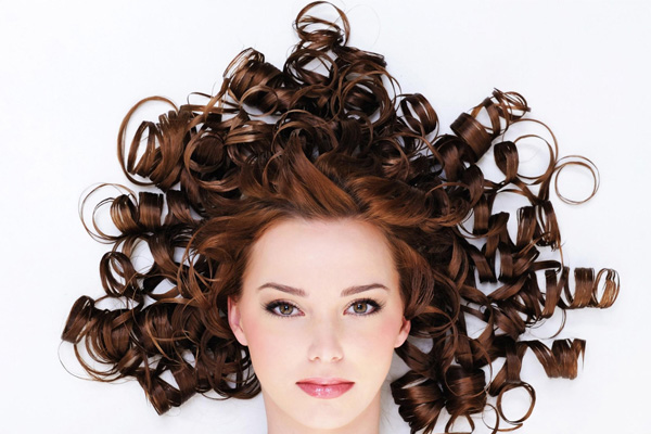 cara merawat rambut keriting