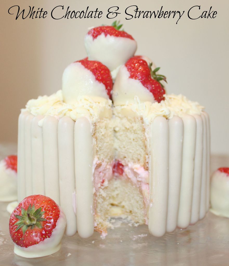 Tier White Cake With Dipped Strawberries Tier White Cake With Dipped Strawberries