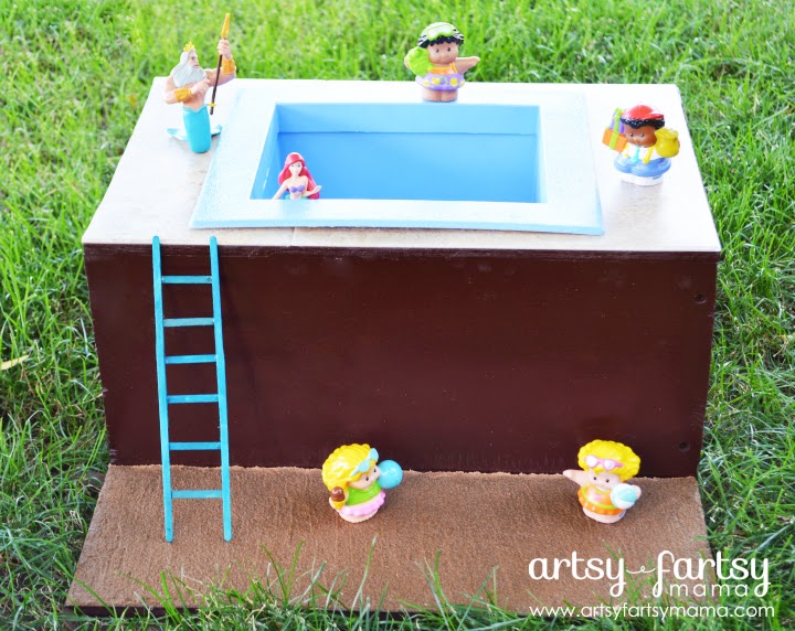 DIY Toy Pool at artsyfartsymama.com