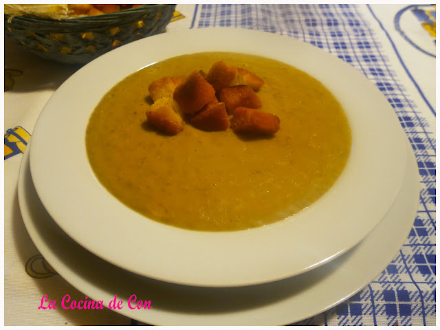 Crema de lentejas con picatostes