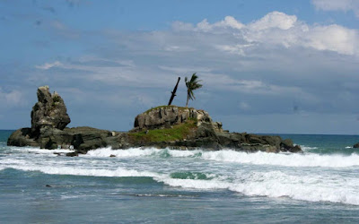 Pantai Permisan Nusa Kambangan Nan Eksotis