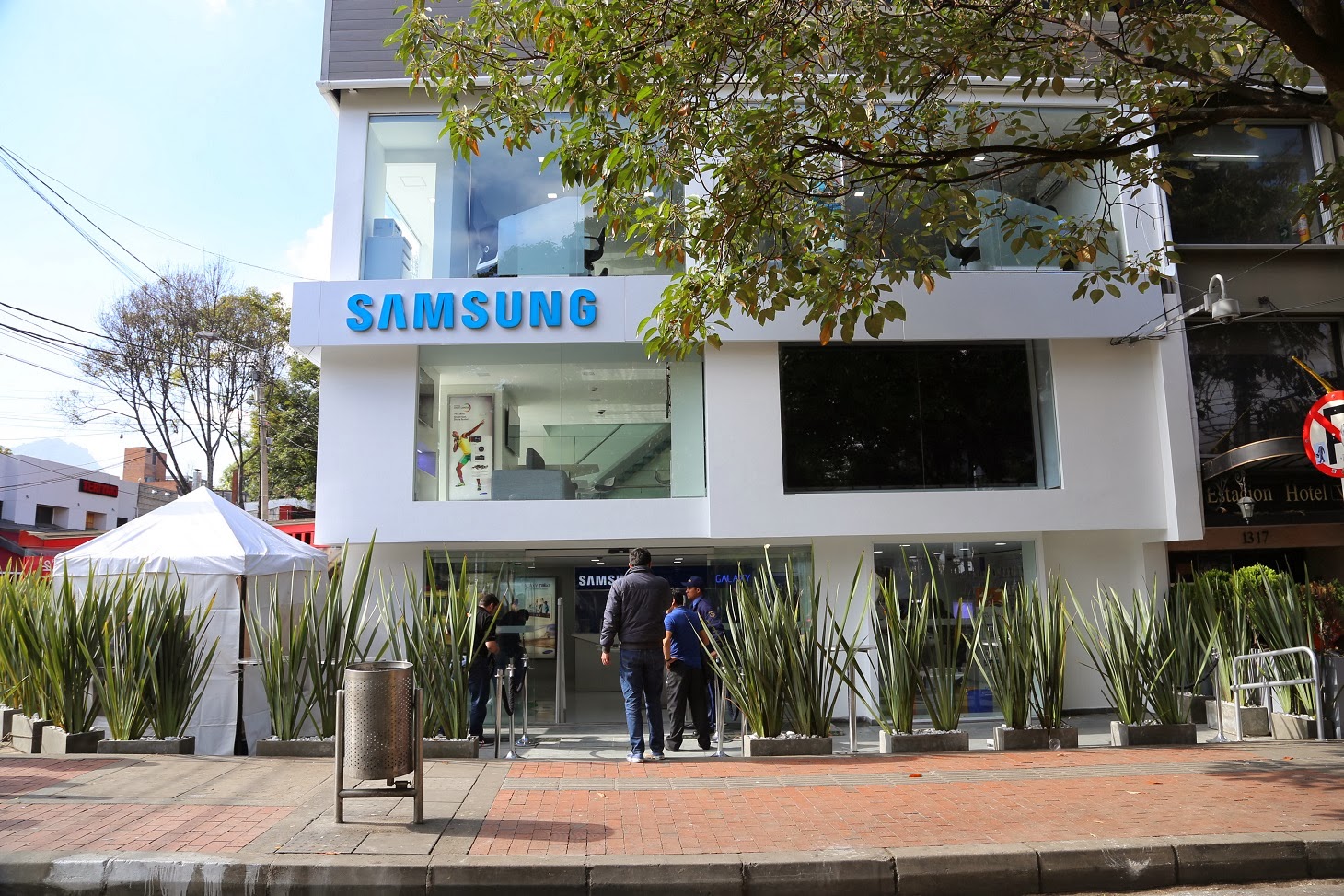 Samsung inauguró su tienda propia en Bogotá