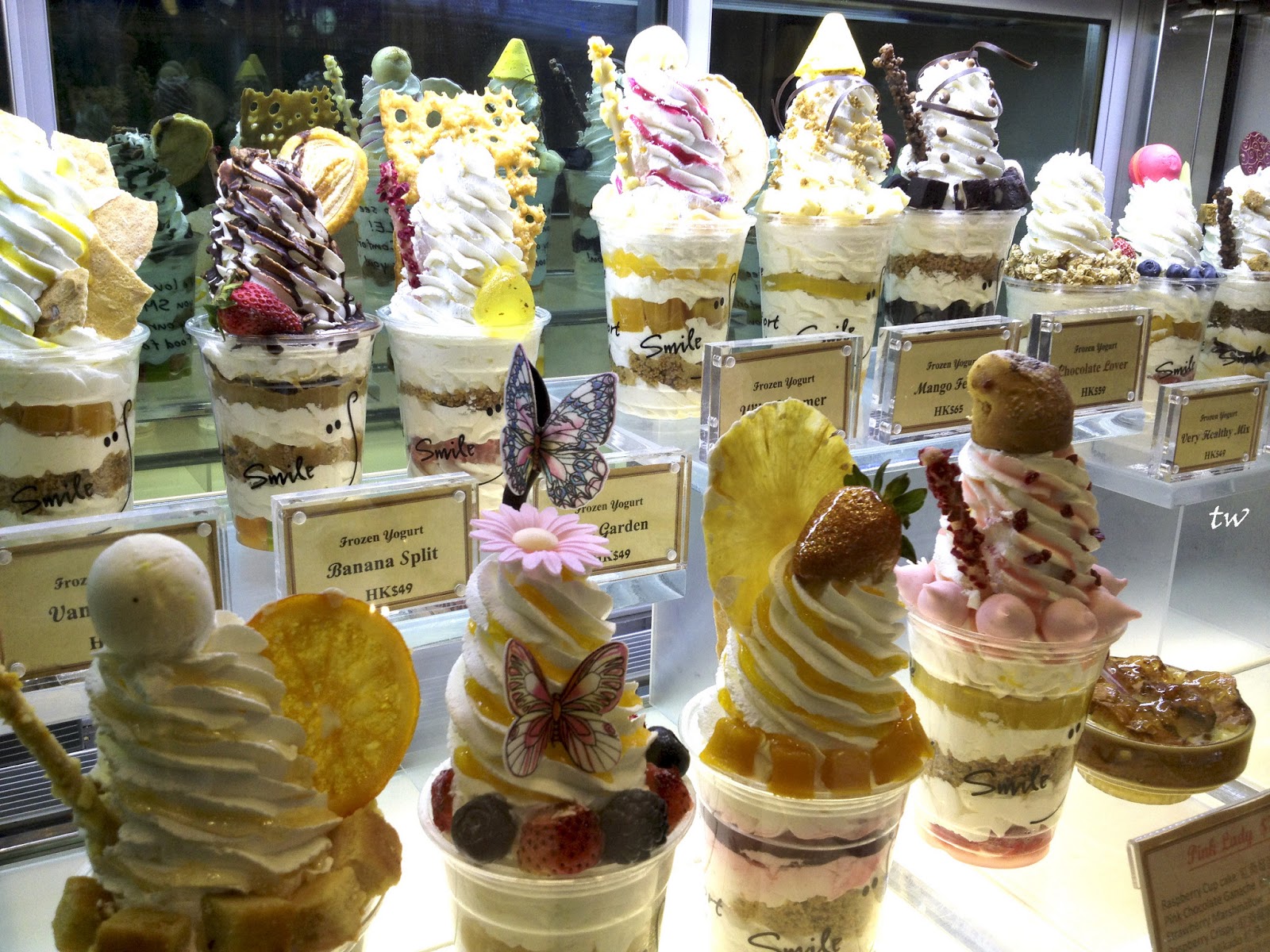 PartyStuff Hong Kong Smile Yogurt The frozen yogurt means to make people smile