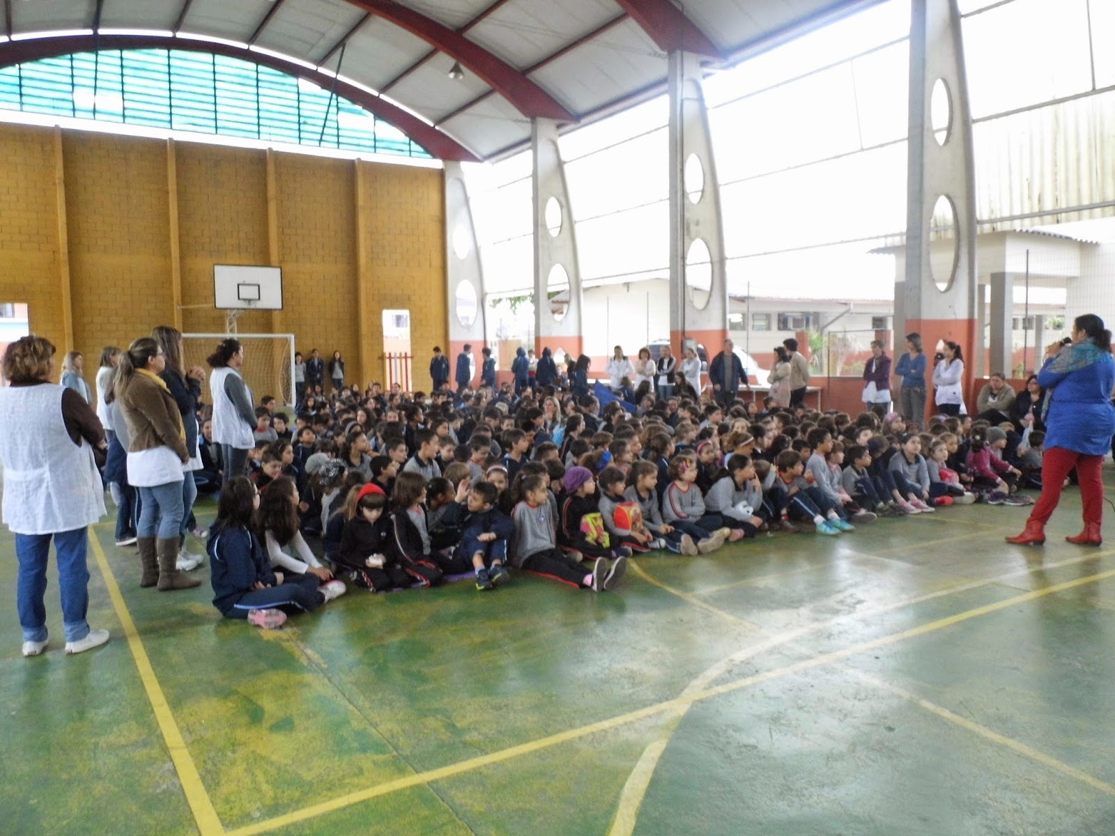 E. M. Prof.ª Laura Andrade: agosto 2014