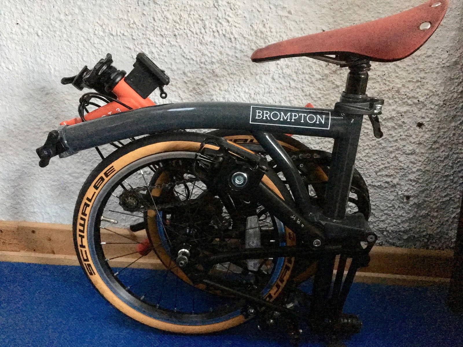 tan wall schwalbe kojaks brompton