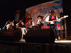 Tocando chamamé con Los Esperancinos en un campo de Arroyo Leyes (Santa Fe-Argentina)