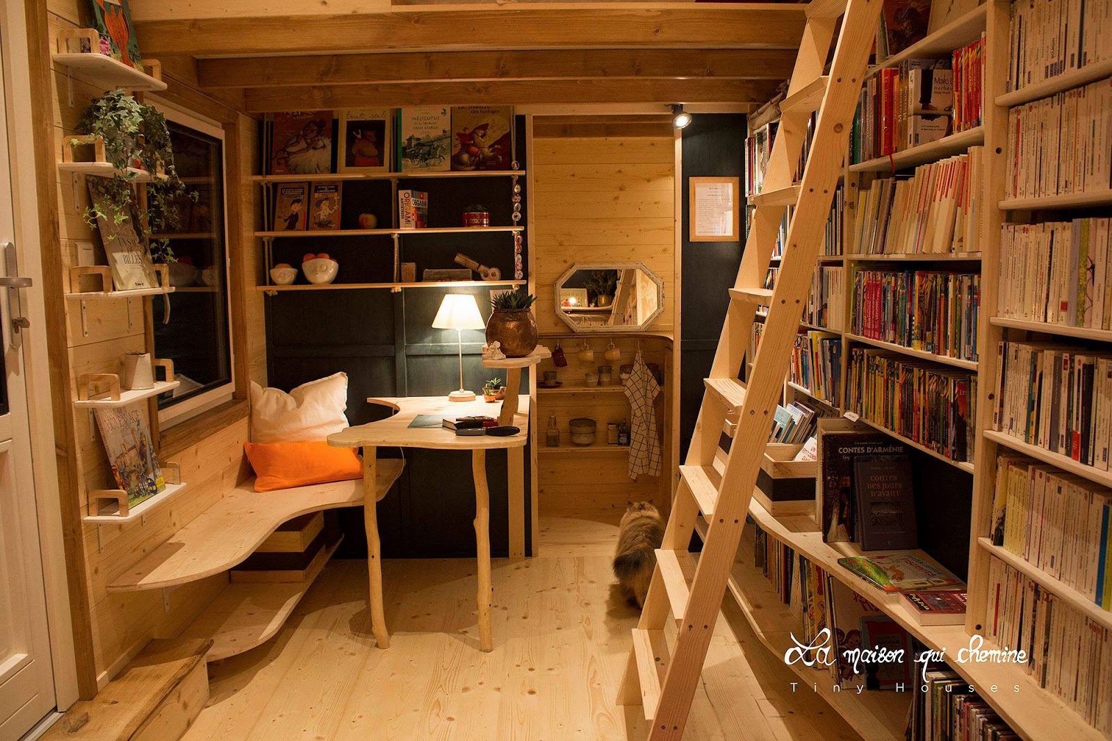 The Travelling Tiny House Bookstore [ TINY HOUSE TOWN ]