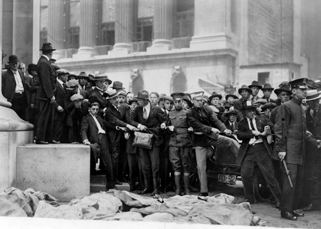 This is What Wall Street, N.Y. Looked Like  on 9/16/1920 