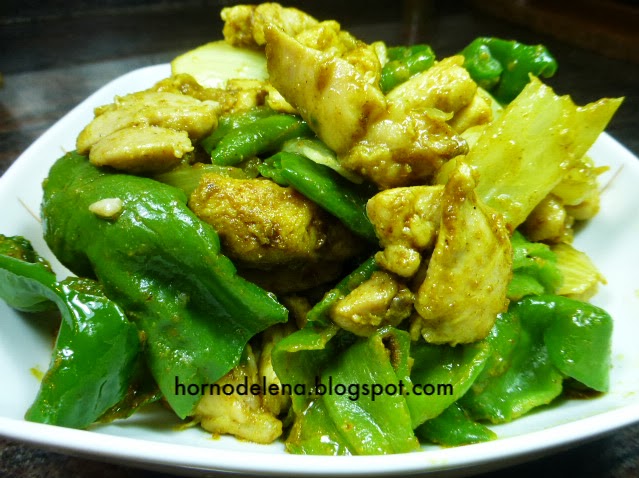 Pollo troceado al curry