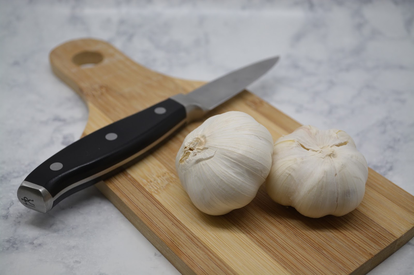 Classy Event Organizer How to ReGrow Garlic Scraps