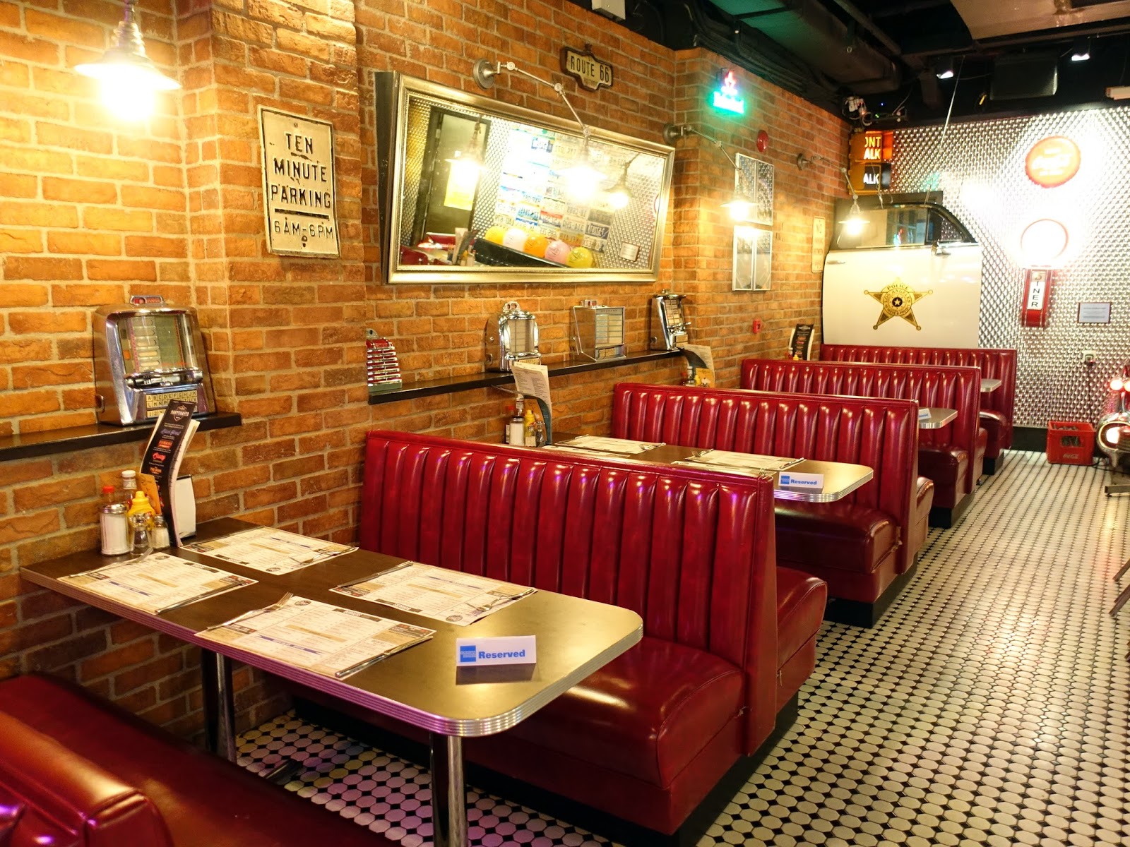 The Diner (Hong Kong CHINA) ★★★☆☆ A traveling foodie #39 s gastronomic