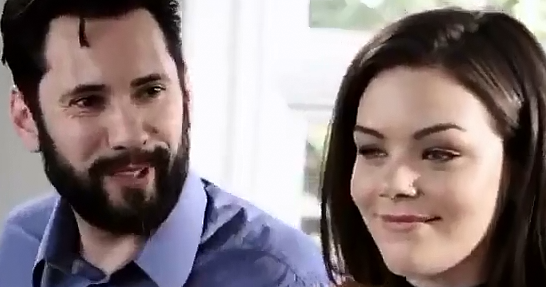 Hırsızlık yapan kızı sikiyor