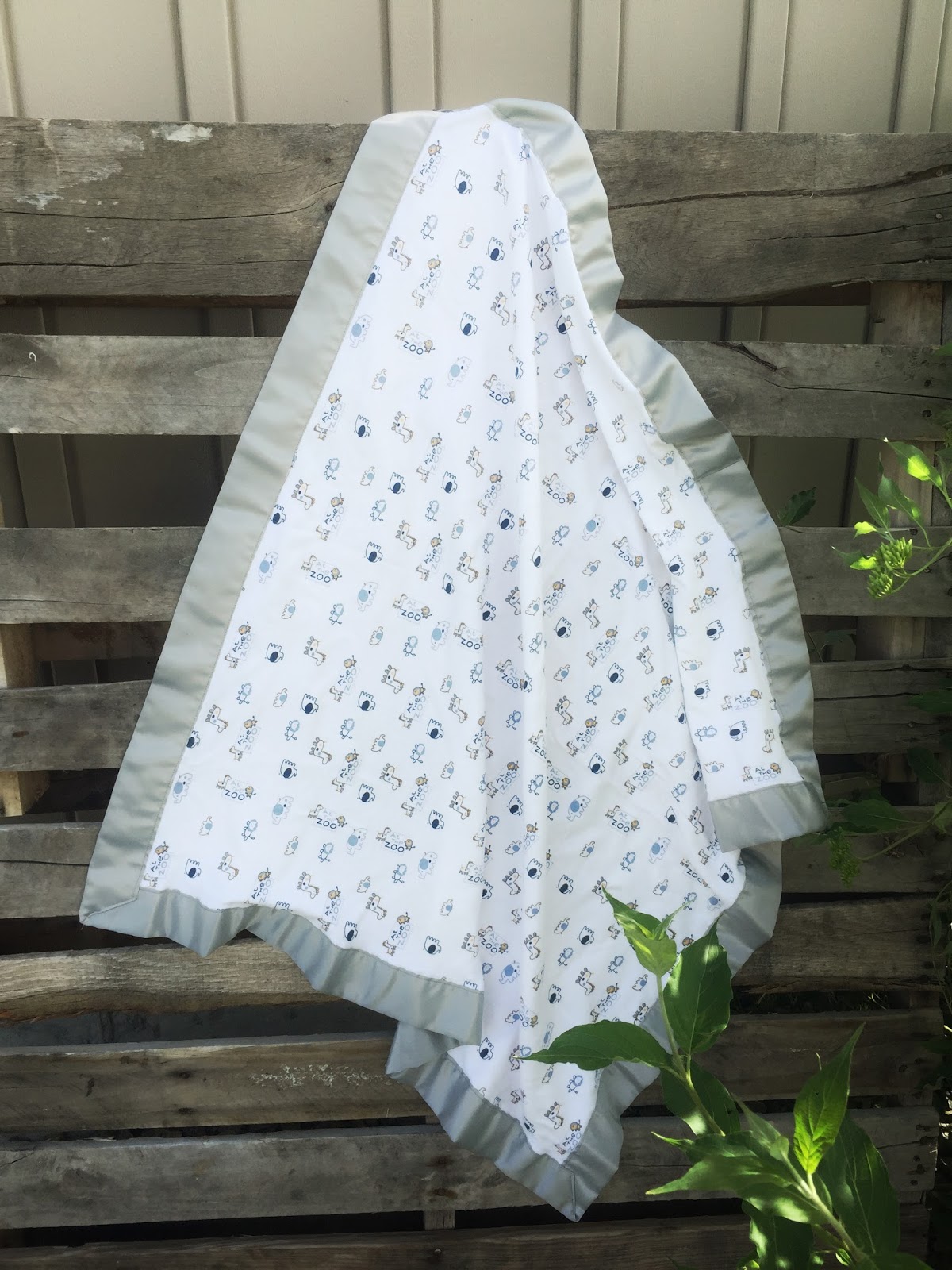 Baby Receiving Blanket with Satin Binding in 10 Minutes Flat! The
