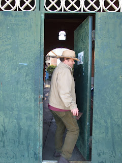Cleaning Boggo Road While the Boggo Road Gaol was closed, the volunteers of the Boggo Road Gaol Historical Society took it upon themselves to keep it clean.