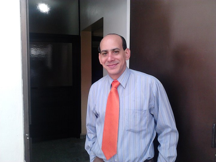 NOTICIAS A TIEMPO.NET: Ladrones penetran en casa del periodista Manuel Acevedo